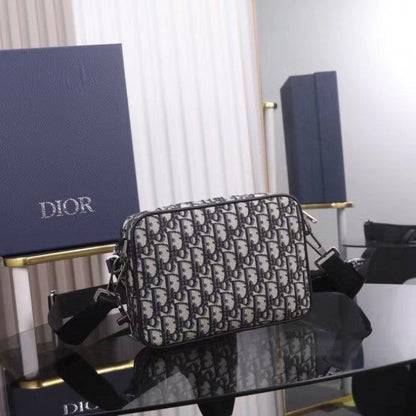 Dior Saddle Triple Pouch Beige and Black Dior Oblique Jacquard