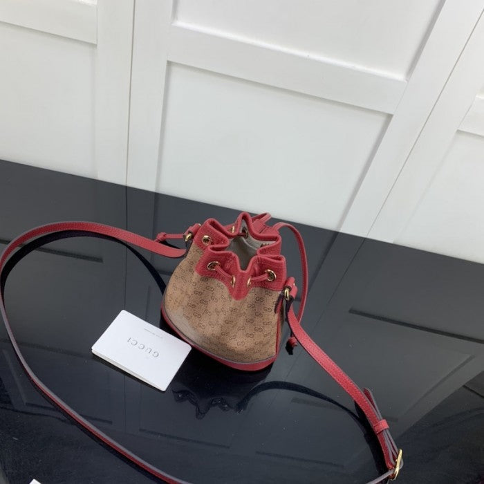 Doraemon x Gucci mini bucket bag 647801