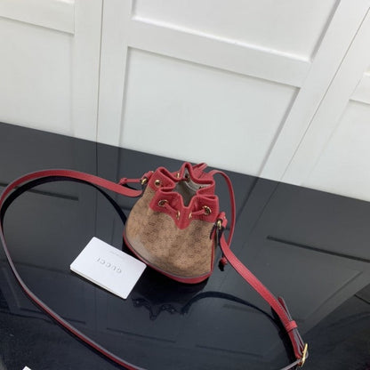 Doraemon x Gucci mini bucket bag 647801