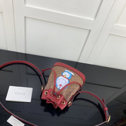 Doraemon x Gucci mini bucket bag 647801