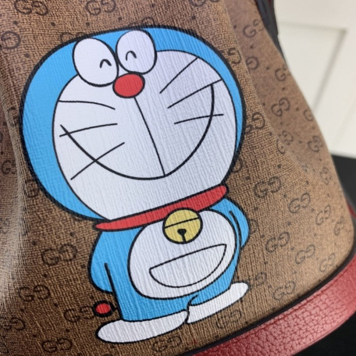 Doraemon x Gucci mini bucket bag 647801