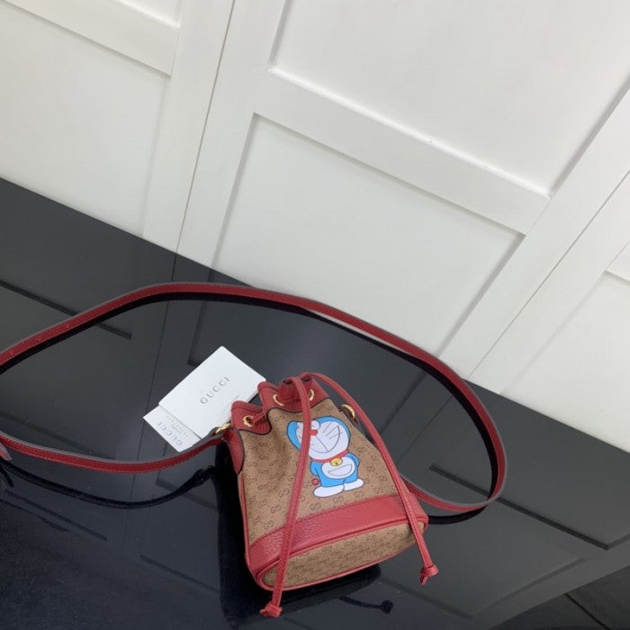 Doraemon x Gucci mini bucket bag 647801