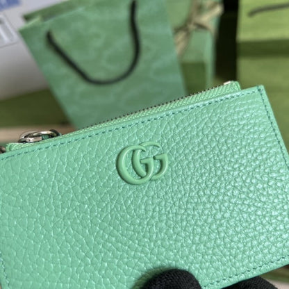 Gucci GG Marmont keychain card case ý701070 Green