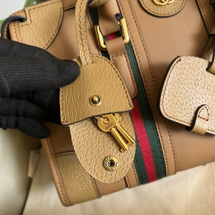 Gucci Small top handle bag with Double G ý715772 Brown